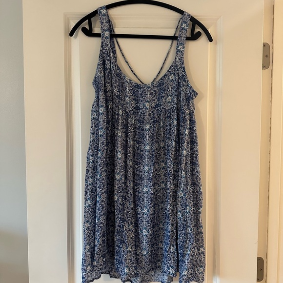 Blue Patterned Sleeveless Dress - Picture 1 of 4